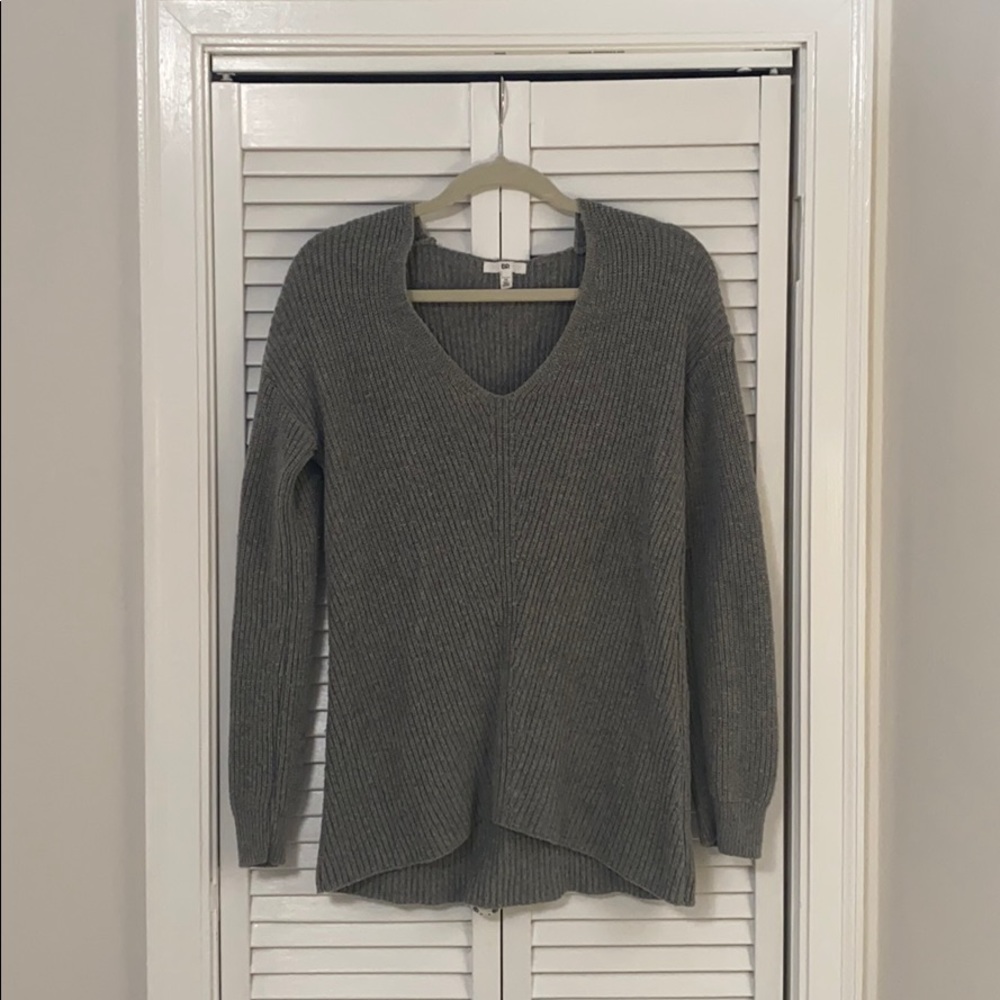 BP. Grey sweater